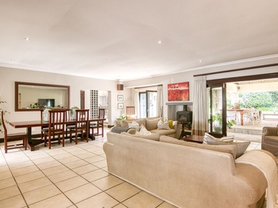 4 Bedroom House in Bryanston For Sale