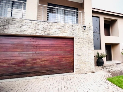 5 Bedroom house for sale in Reyno Ridge, Witbank