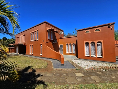 6 Bedroom House For Sale in Louis Trichardt