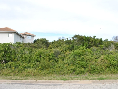 981m² Vacant Land For Sale in Santareme