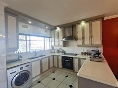 Flat For Sale in Edenvale Central