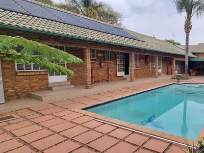 Guesthouse For Sale in Newlands