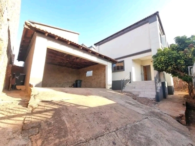 House For Sale in Atteridgeville