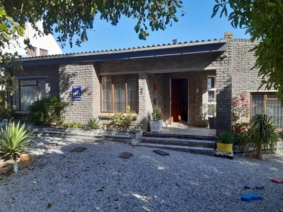 House For Sale in Kleinbaai