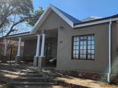 House For Sale in Oudtshoorn Central