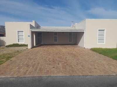 House For Sale in Perlemoenbaai