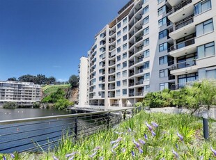 Spacious 2 Bedroom Apartment in The Cliffs Tygervalley Waterfront