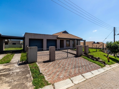 3 bedroom house for sale in Kidds Beach