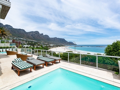 8 bedroom house for sale in Camps Bay