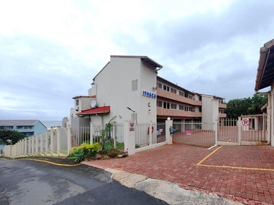2 Bedroom Apartment / flat for sale in Manaba Beach