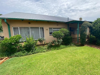 3 Bedroom house for sale in Pretoriusrus, Carletonville