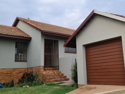 3 Bedroom house for sale in Tasbet Park Ext 1, Witbank