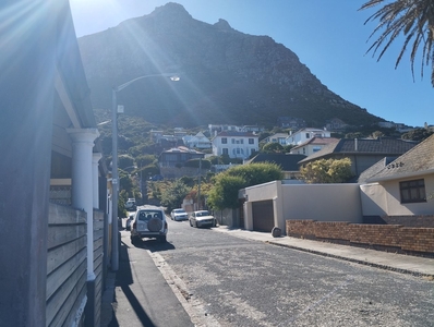 2 Bedroom Freehold Rented in Muizenberg