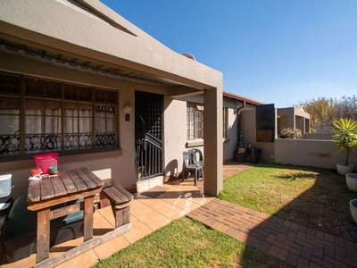 2 Bedroom Townhouse in Marlands For Sale
