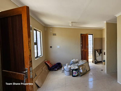 Newly renovated 3 bedroom in Bonela
