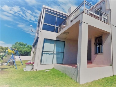 2 Bedroom Flat For Sale in Myburgh Park