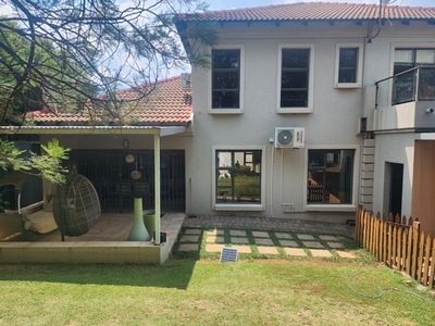 3 Bedroom Townhouse To Let in Woodhill Golf Estate