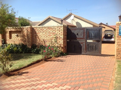 House Rental Monthly in Vosloorus Ext 6