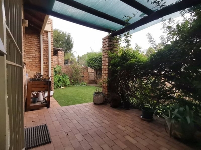 Lovely 3 Bedrooms 2 bathrooms with lock-up Garage in the most Secure Complex in Sundowner