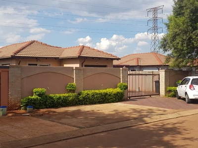 3 Bedroom House Rented in The Orchards