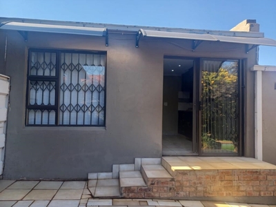 1 Bed House For Rent Discovery Roodepoort