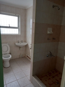 2 bedroom house to rent in Westgate (Mitchells Plain)