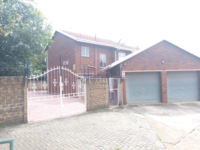 3 Bed Townhouse/Cluster For Rent Birchleigh Kempton Park