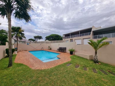 4 bedroom apartment to rent in Thompsons Bay