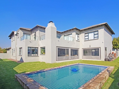 5 Bed Townhouse/Cluster For Rent Crescent Wood Country Estate Midrand