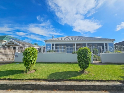 3 Bedroom House For Sale in Selborne