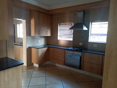 3 Bedroom House To Let in Roberts Estate