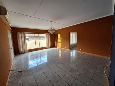 3 Bedroom House to rent in Miederpark - Scheepers Street