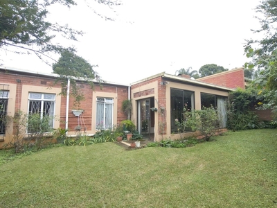 3 Bedroom Simplex For Sale in Howick Central