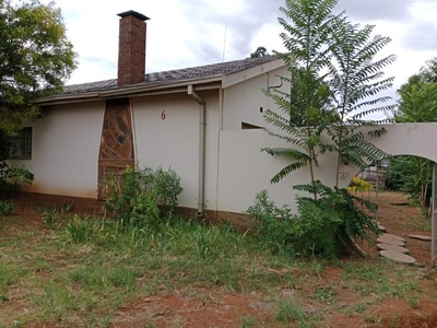 4 Bedroom House For Sale in Kuruman