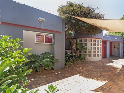 6 Bedroom house for sale in Faerie Glen, Pretoria