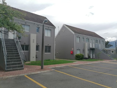 2 Bedroom Apartment For Sale in Paarl South