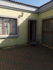 2 Bedroom cottage available in Nellmapius Ext 2