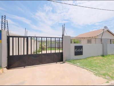 3 Bedroom house for rent in Fleurhof ext 2 contact future estate to apply today