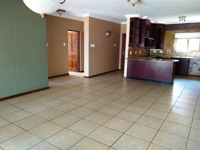 3 Bedroom townhouse in secure estate