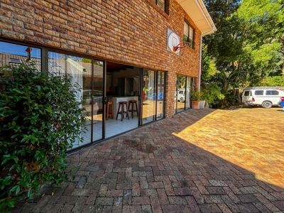 Apartment Rental Monthly in Longkloof