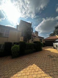 Double storey Family home up for rent in Waterkloof Ridge