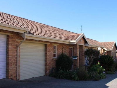 3 Bedroom townhouse - sectional to rent in Fleurdal, Bloemfontein