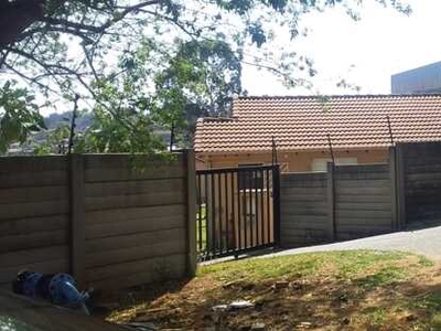 Townhouse For Sale In Lombardy East, Johannesburg