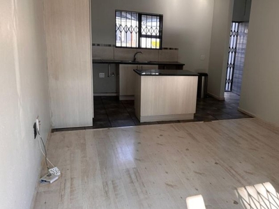 2 Bedroom apartment to rent in Honeydew Grove, Roodepoort