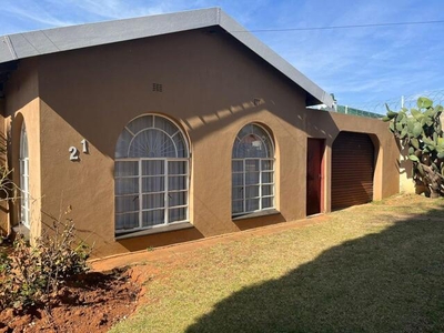 House For Sale In Florida, Roodepoort