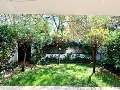 Townhouse For Rent In Benmore Gardens, Sandton