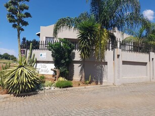 1 Bedroom Apartment For Sale in Waterval East