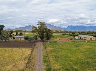 15Ha Farm For Sale in Worcester Rural