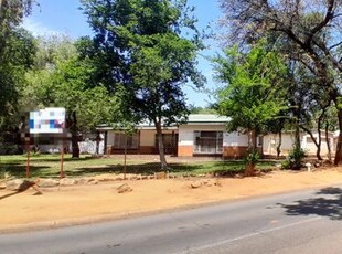 160m² Office To Let in Bo-dorp