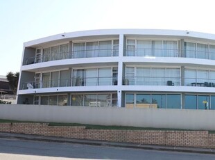 2 Bedroom Apartment For Sale in Jeffreys Bay Central